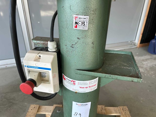 Slijpmachine op standard - afbeelding 4 van  8