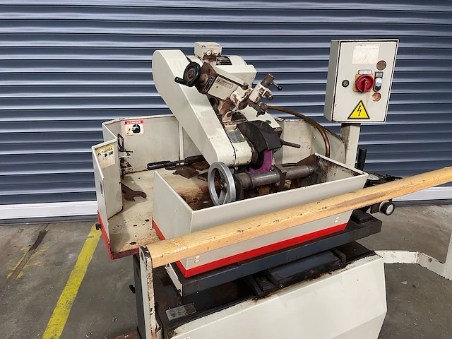 Slijpmachine voor profielmessen - afbeelding 13 van  13