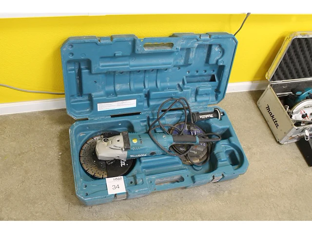 Slijptol makita ga9020r met diamantschijf in koffer. - afbeelding 1 van  2
