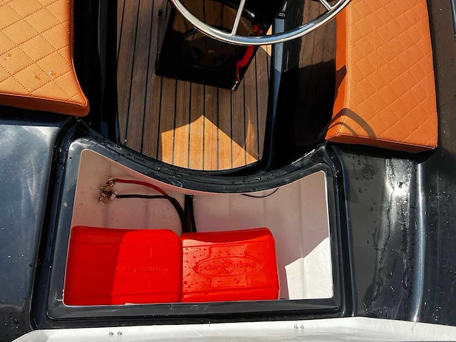 Sloep - 10pk mercury - buitenboordmotor - inclusief trailer - zo goed als nieuw - afbeelding 4 van  12