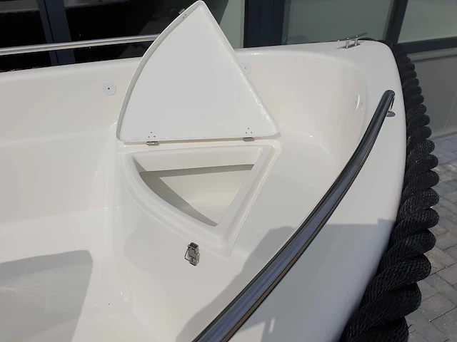 Sloep 400 elegance + 650kg boottrailer - afbeelding 3 van  13