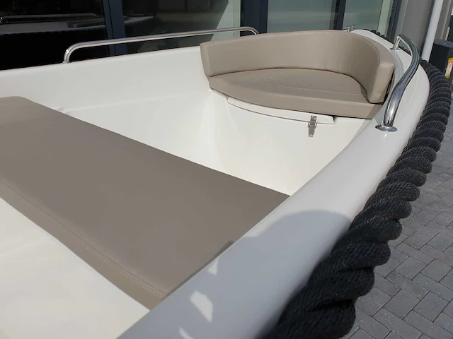 Sloep 400 elegance + 650kg boottrailer - afbeelding 10 van  13