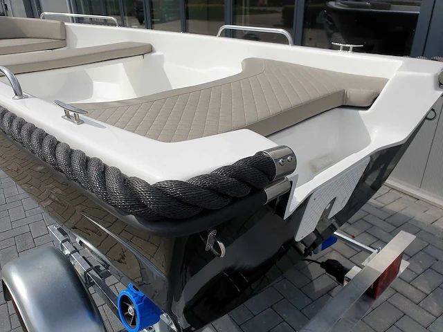 Sloep 400 elegance + 650kg boottrailer - afbeelding 9 van  13