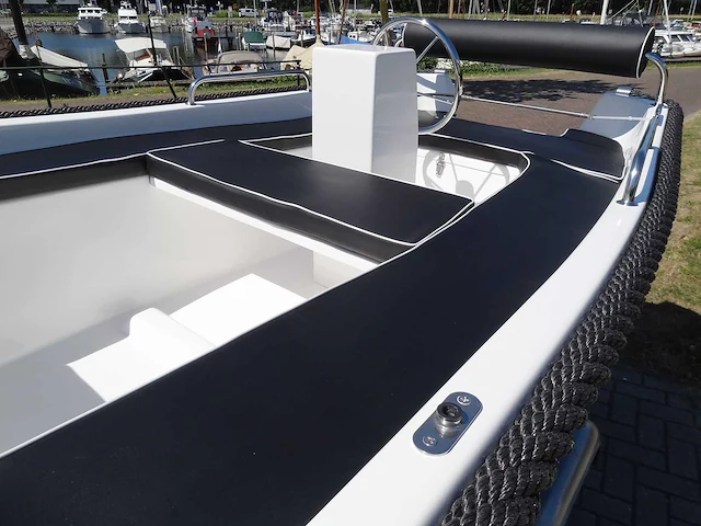 Sloep 430 elegance console + 650kg boottrailer - afbeelding 12 van  13