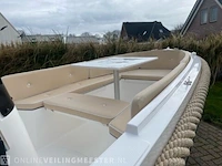 Sloep / console boot met 15 pk 4 takt mercury motor searider, 500 retro, bouwjaar 2021 - afbeelding 3 van  16