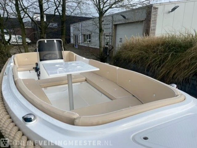 Sloep / console boot met 15 pk 4 takt mercury motor searider, 500 retro, bouwjaar 2021 - afbeelding 4 van  16