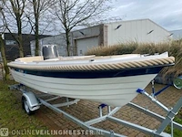 Sloep / console boot met 15 pk 4 takt mercury motor searider, 500 retro, bouwjaar 2021 - afbeelding 9 van  16