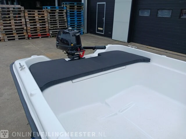 Sloep met buitenboordmotor 4 pk tohatsu, trailer en kussenset seafinder, 370, blauw, bouwjaar 2021 - afbeelding 6 van  36