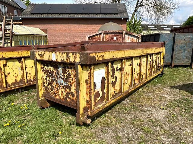 Smalle gesloten afzetcontainer / smalle gesloten optrekcontainer - afbeelding 1 van  7