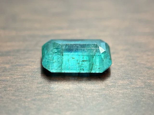 Smaragd - 2.79 carat natuurlijke smaragd - afbeelding 2 van  5