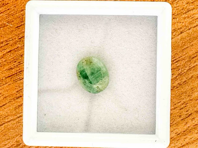 Smaragd - 3.35 carat natuurlijke smaragd - afbeelding 1 van  4