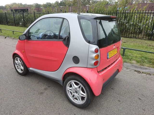 Smart - 1999 - city-coupé - smart & passion - 05-dd-tr - afbeelding 6 van  11