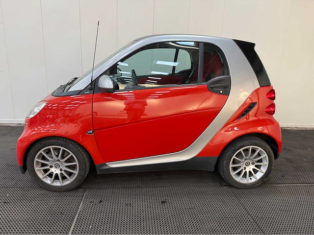 Smart - fortwo coupé - personenauto - 2009 - camperaansluiting met triangle - afbeelding 17 van  23