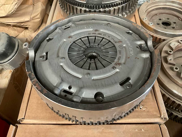 Smart 0009856v002000000 module clutch diesel mode (2x) - afbeelding 1 van  3
