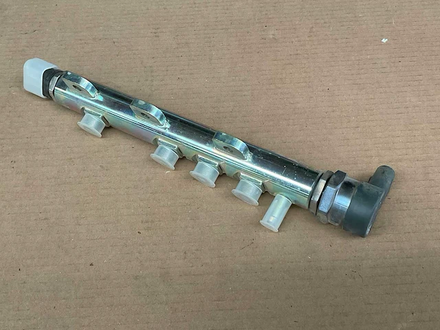 Smart a6600700795 fuel distributor (7x) - afbeelding 3 van  6