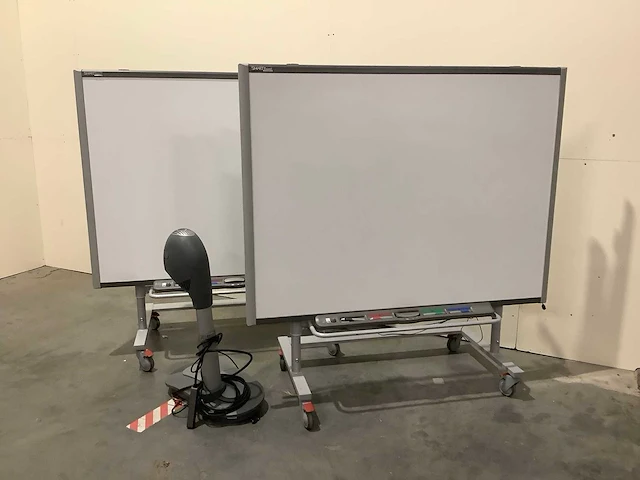 Smart board sb680 whiteboards (2x) - afbeelding 2 van  6