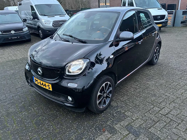 Smart forfour 1.0 passion - personenauto - afbeelding 1 van  7