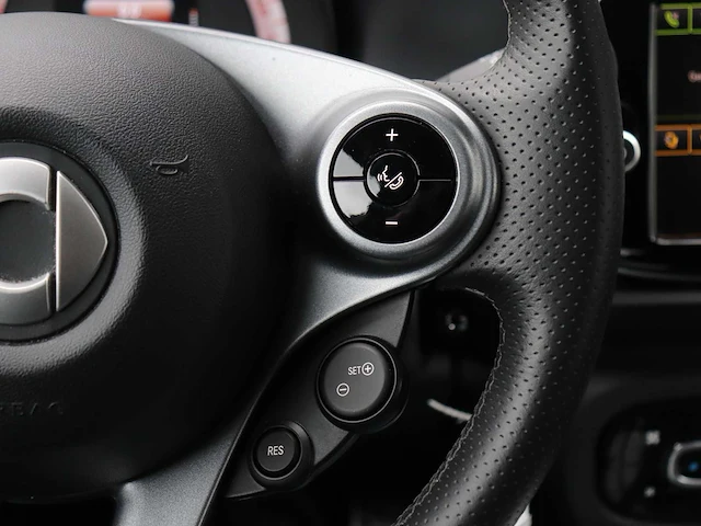 Smart forfour eq comfort 18 kwh car 2022 | n-612-xx - afbeelding 14 van  26
