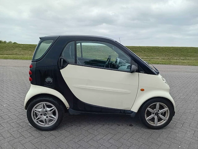 Smart fortwo coupé 0.7 pure, 81-rf-pg - afbeelding 13 van  15