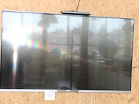 Smart tv philips 43 inch met muurbeugel en afstandsbediening. - afbeelding 1 van  2