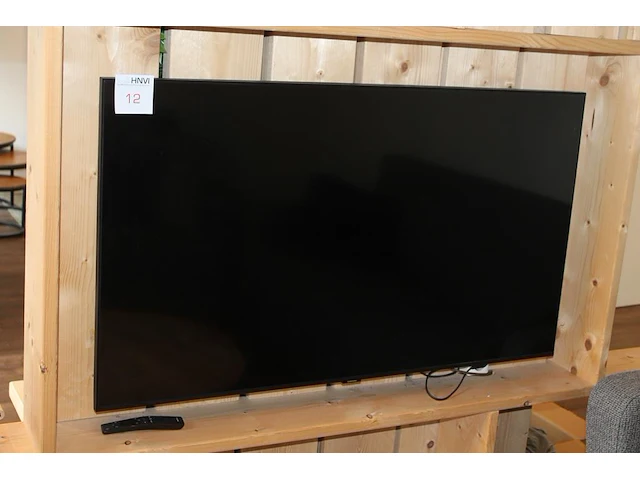 Smart tv samsung ue50tu8072u met muurbeugel met afstandsbediening. reeds gedemonteerd - afbeelding 1 van  2