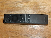 Smart tv samsung ue50tu8072u met muurbeugel met afstandsbediening. reeds gedemonteerd - afbeelding 2 van  2