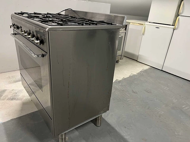 Smeg - complete inbouw koel/vries kombinatie + smeg 5 pits gasfornuis + acer laptop - afbeelding 10 van  29