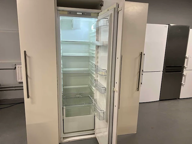 Smeg - complete inbouw koel/vries kombinatie + smeg 5 pits gasfornuis + acer laptop - afbeelding 24 van  29