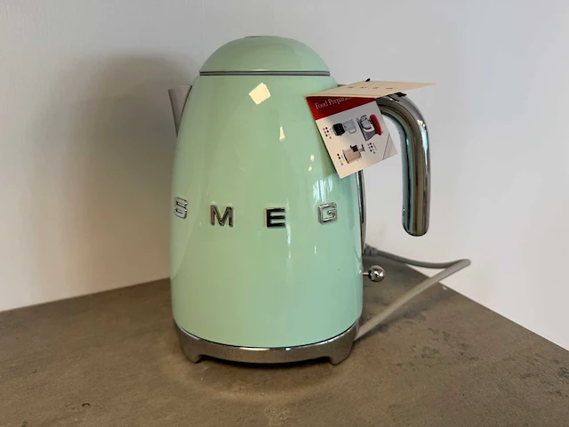 Smeg - klf03pgeu - waterkoker - afbeelding 2 van  3