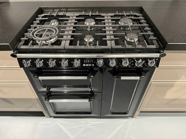 Smeg - tr93nnlk - fornuis (c) - afbeelding 1 van  5