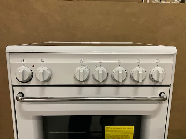Smeg cb66ces1 vrijstaand keramisch fornuis wit 60cm - afbeelding 3 van  9