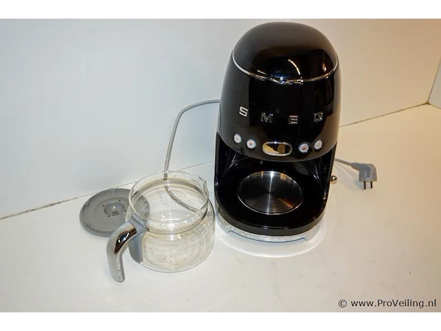 Smeg dcf02bleu koffiezetter - afbeelding 2 van  3