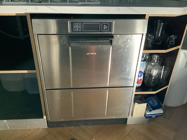 Smeg ecoline 3004-16 glazenspoelmachine - afbeelding 1 van  3