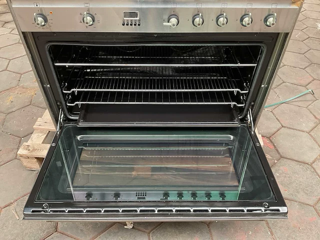 Smeg fornuis - afbeelding 5 van  6