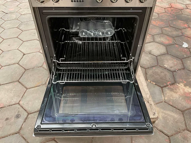 Smeg fornuis - afbeelding 5 van  5