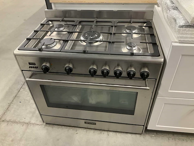 Smeg snlp90dx9 fornuis met wokbrander - afbeelding 4 van  12