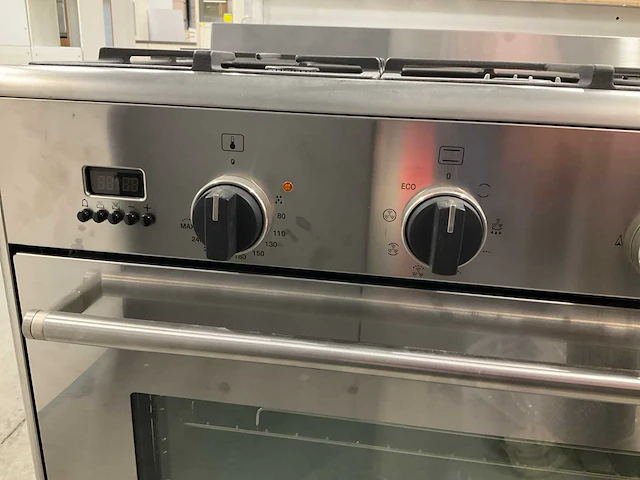 Smeg snlp90dx9 fornuis met wokbrander - afbeelding 6 van  12