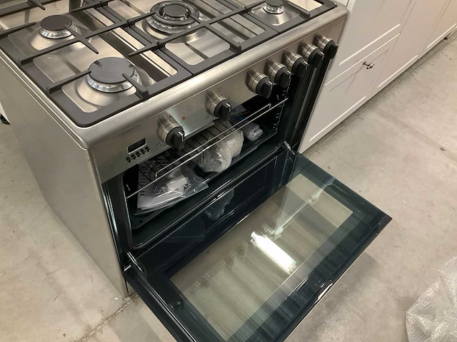 Smeg snlp90dx9 fornuis met wokbrander - afbeelding 9 van  12