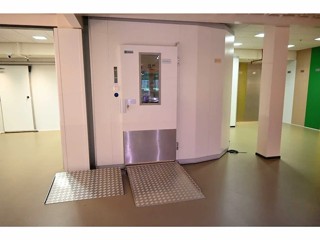 Smeva - koelcel special showroom opstelling - afbeelding 2 van  9