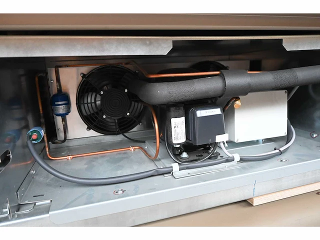 Smeva - vision mk 2 pa - koelvitrine showroom model - afbeelding 10 van  13