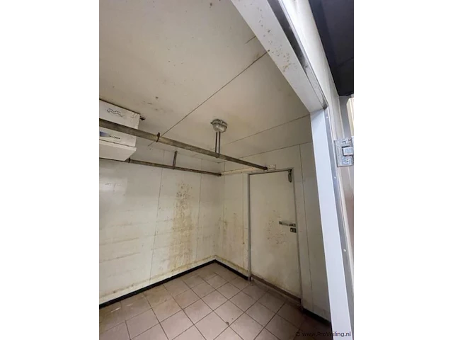 Smeva koelcel met 2 deuren - (binnenmaat) 290x260x242cm & 330x300x250cm (buitenmaat) - afbeelding 4 van  11