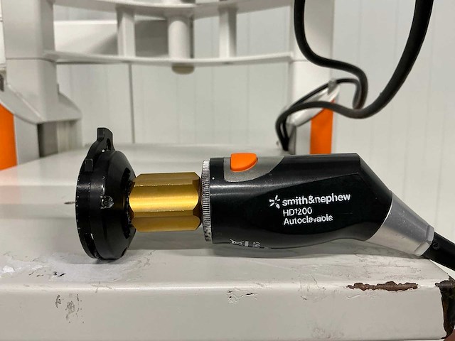 Smith & nephew - hd1200 autoclavable camera system - endoscopie toren - afbeelding 5 van  9