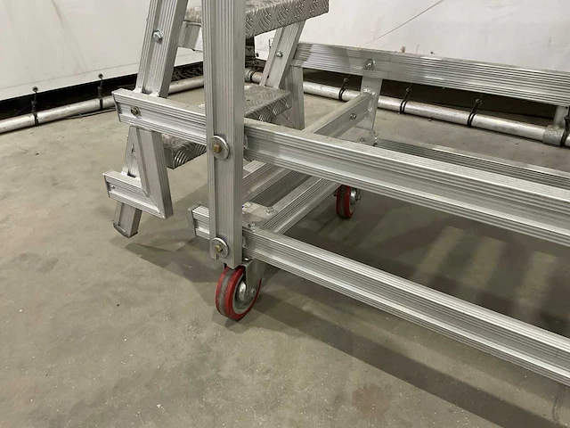 Smits - mobiele trap - afbeelding 7 van  8