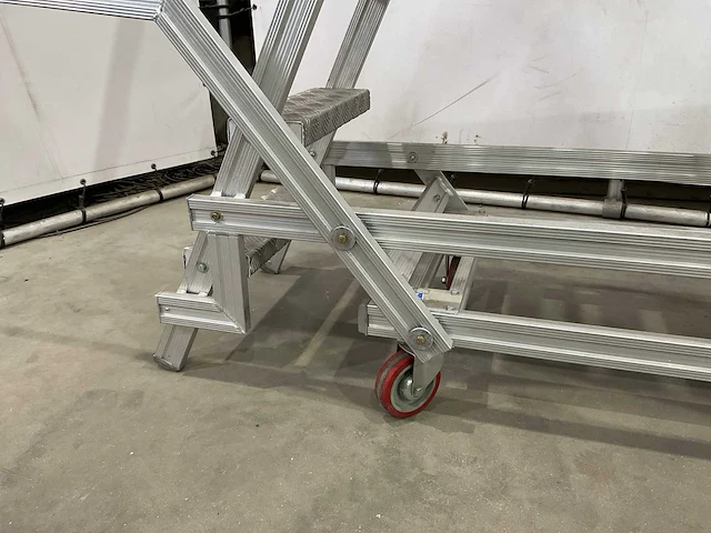 Smits - mobiele trap - afbeelding 8 van  8