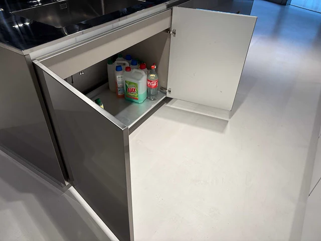 Snaidero michele marcon design - sistema - showroomkeuken - afbeelding 4 van  58