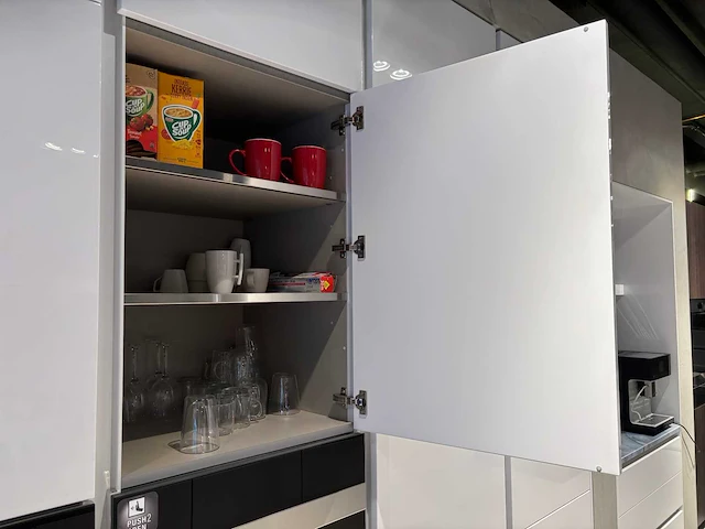 Snaidero michele marcon design - sistema - showroomkeuken - afbeelding 39 van  58