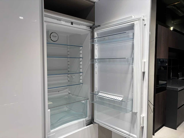 Snaidero michele marcon design - sistema - showroomkeuken - afbeelding 48 van  58