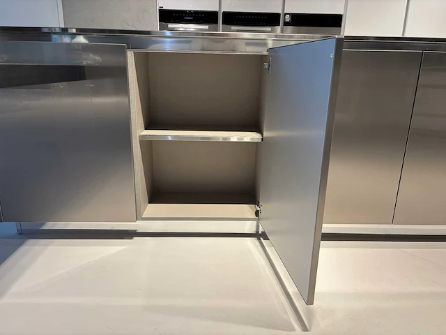 Snaidero michele marcon design - sistema - showroomkeuken - afbeelding 55 van  58