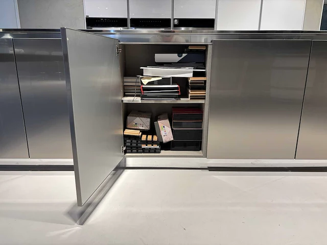 Snaidero michele marcon design - sistema - showroomkeuken - afbeelding 56 van  58