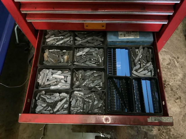 Snap-on gereedschapswagen gevuld - afbeelding 6 van  9